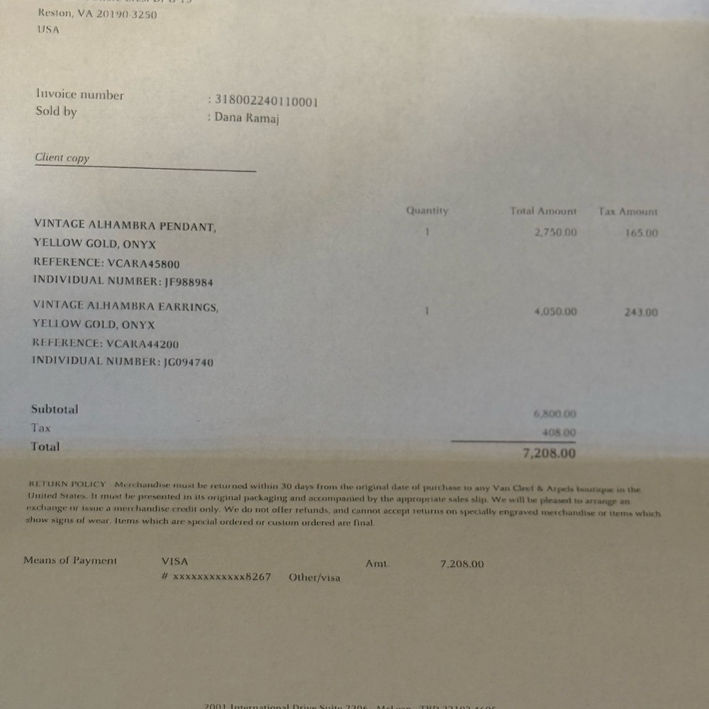 Van Cleef & Arpels Yellow Gold Onyx Earrings